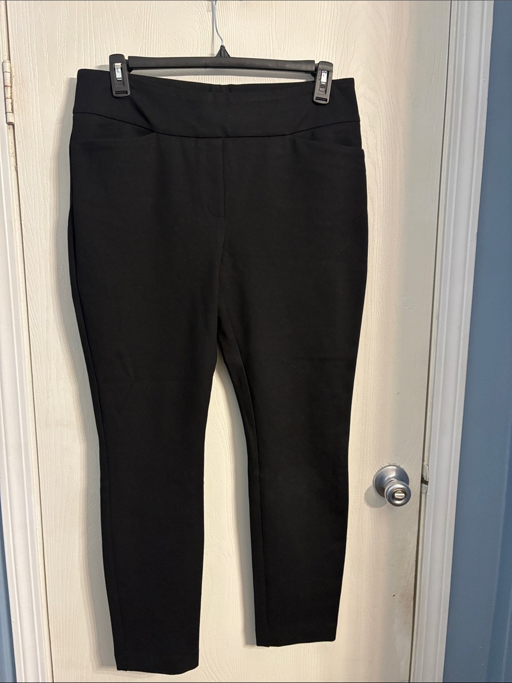Dalia Black Skinny Ponte Pants